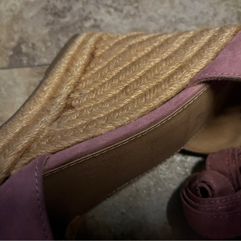 ⭐️ Pink Espadrille Wedge Sandals - Picture 4 of 5